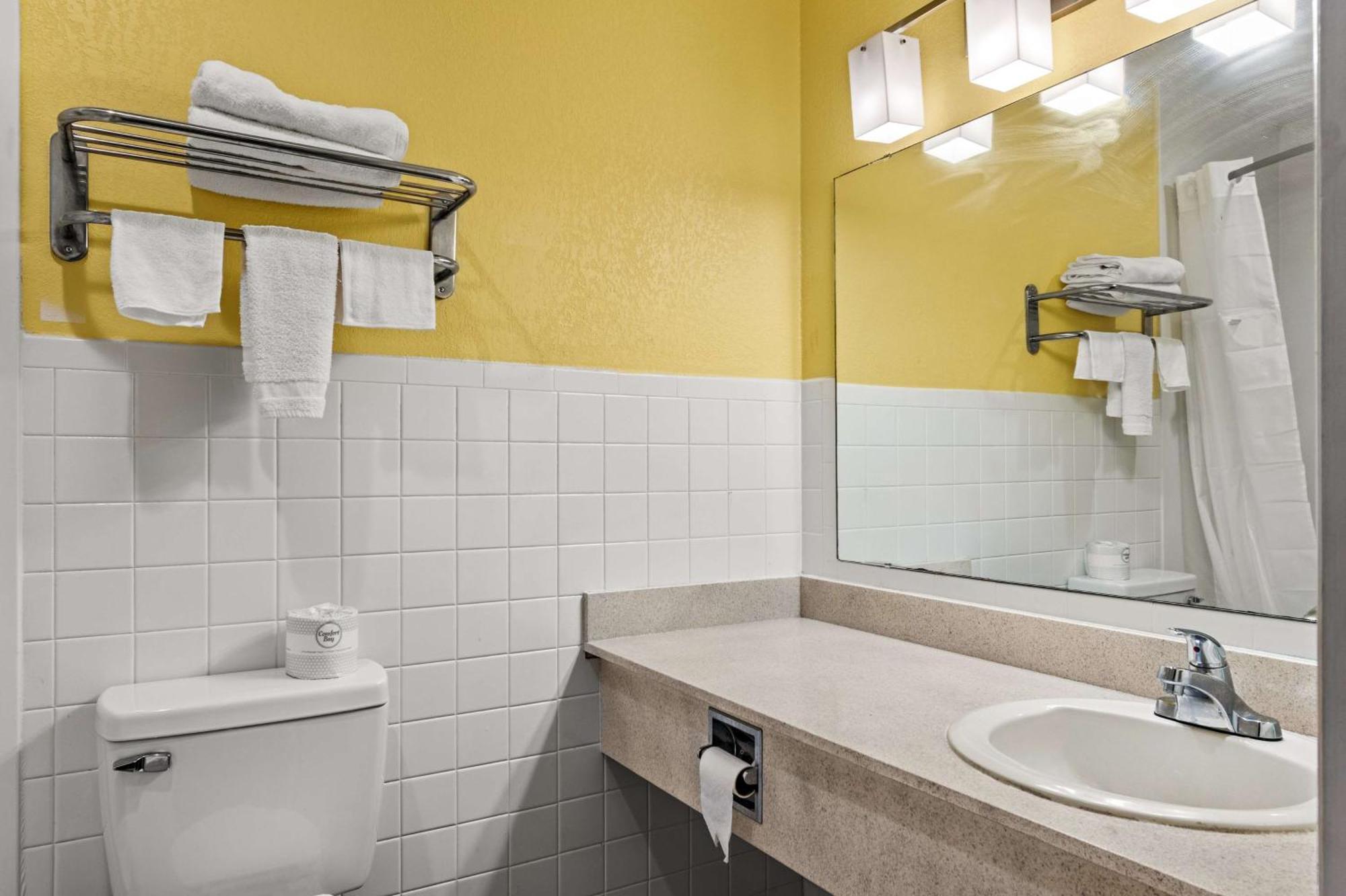 Americas Best Value Inn Carlisle Exterior photo